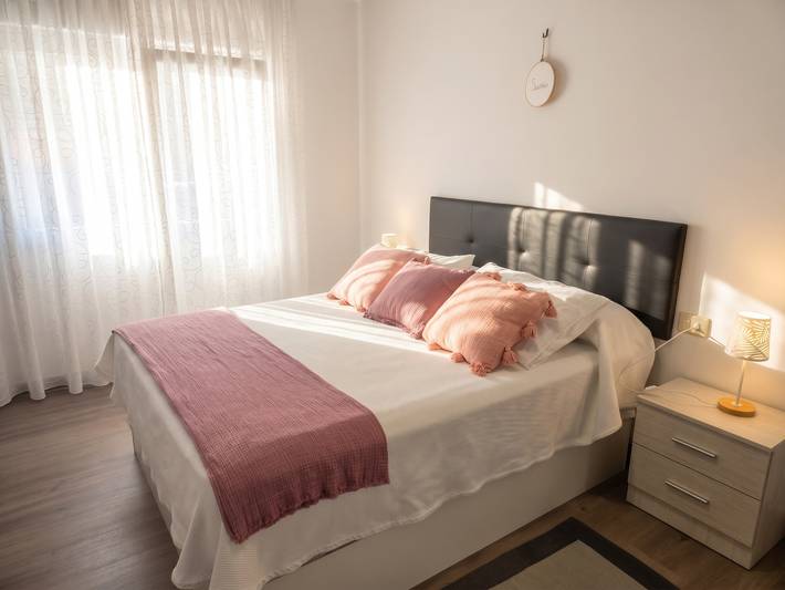 Apartamento entero, Apartamento espacioso con vistas al mar en O Grove, 110 m² in Praia de Rons (O Grove), O Grove