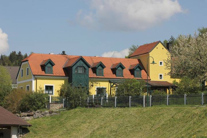 Ferienwohnung für 6 Personen, mit Pool und Garten