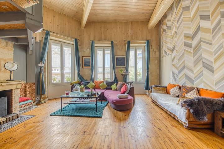 Apartamento entero, Dúplex Corazón de Burdeos – Elegancia, Comodidad y Vistas a la Ciudad in Burdeos, Región de Burdeos