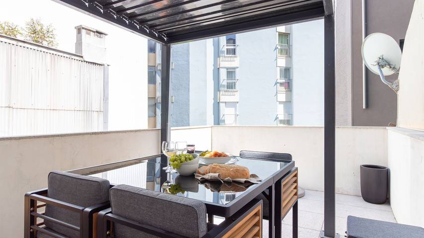 Ganze Wohnung, Ferienwohnung für 2 Personen mit Terrasse in Porto, Porto Distrikt