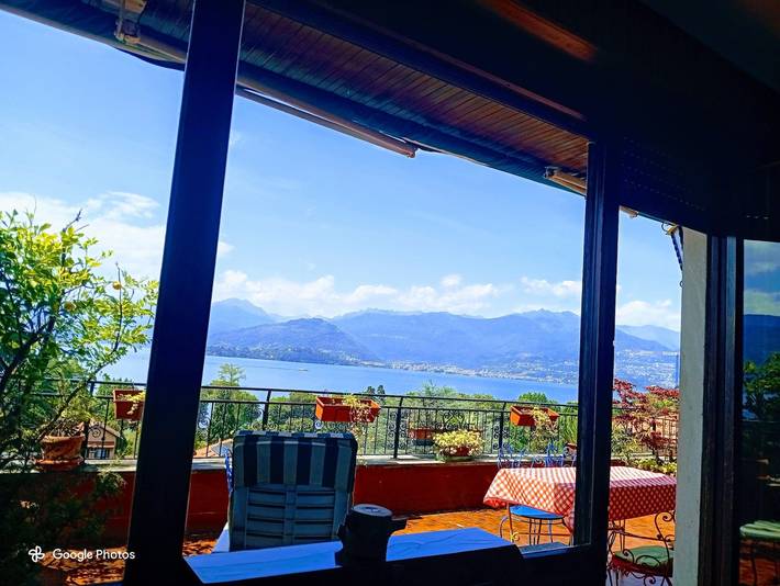 Ferienwohnung für 6 Personen, mit Garten und Seeblick in Lago Maggiore (Lombardei)