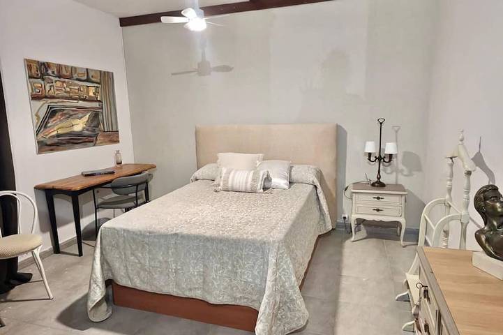 Ganze Wohnung, A Little Corner of Switzerland in Robledo de Chavela, Madrid Province