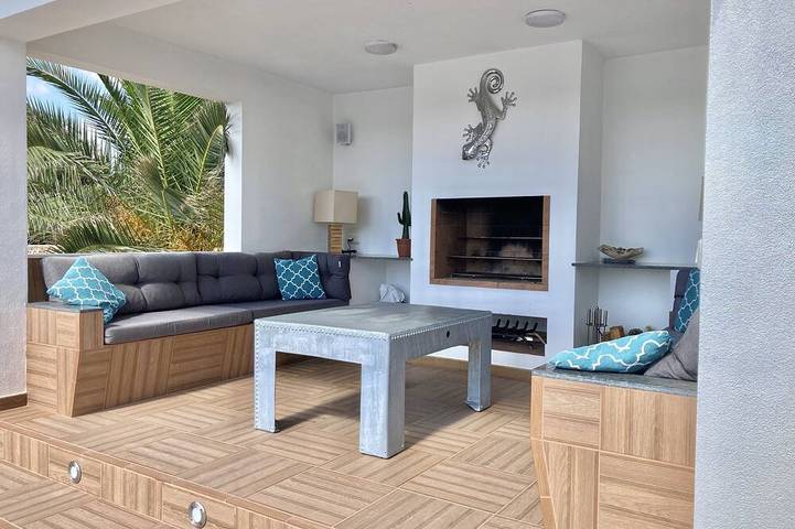 Villa for 8 personer, med hage - 1