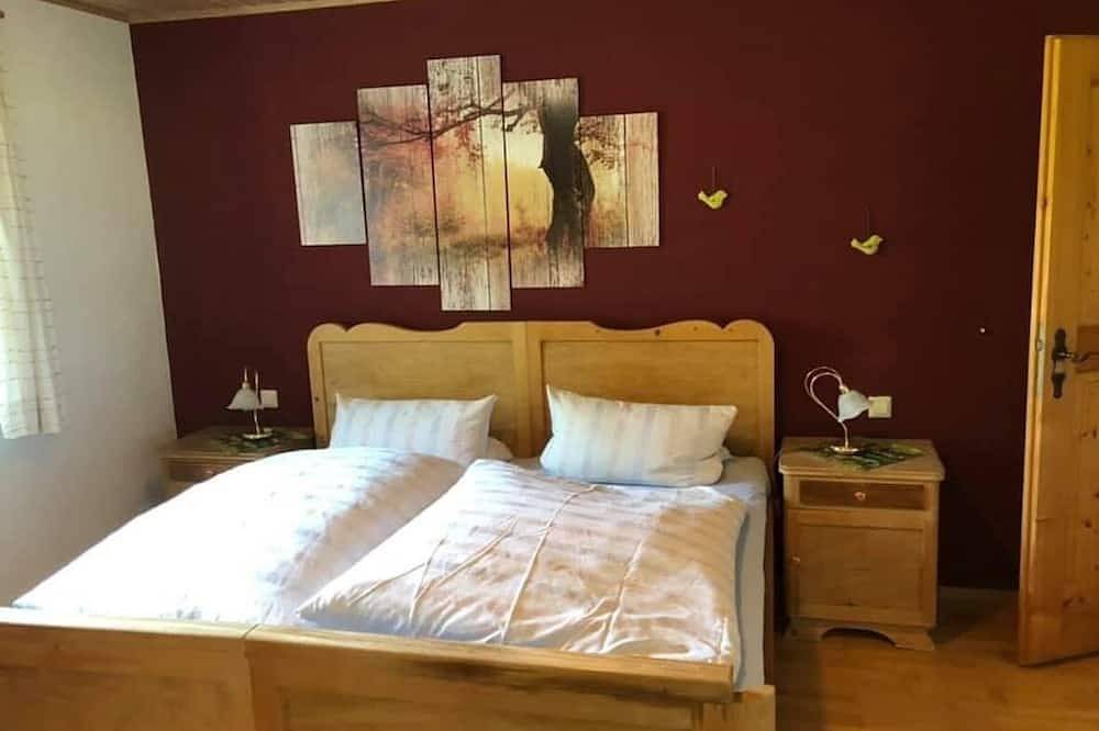 Ganze Wohnung, Ferienwohnung Rosenblüte auf Biobauernhof im schönen Oberallgäu in Altusried, Bayerisch Schwaben