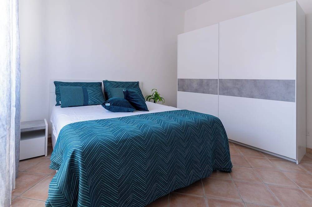 Ganze Wohnung, Amazing 12-bed apartment with 4 bedrooms in Rimini, 30 meters from the beach in Rimini, Rimini Provinz