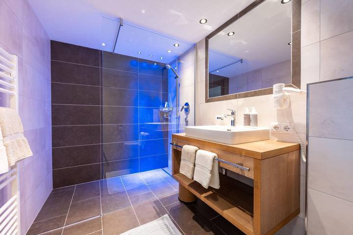 Ferienwohnung für 2 Personen, mit Ausblick und Sauna sowie Balkon in Galtür - 4