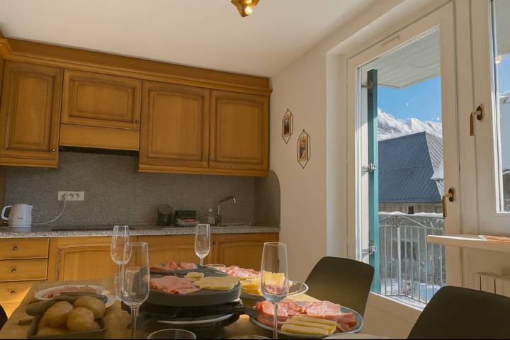 Gîte pour 6 personnes, avec balcon dans Office De Tourisme De La Vallee Blanche - 4