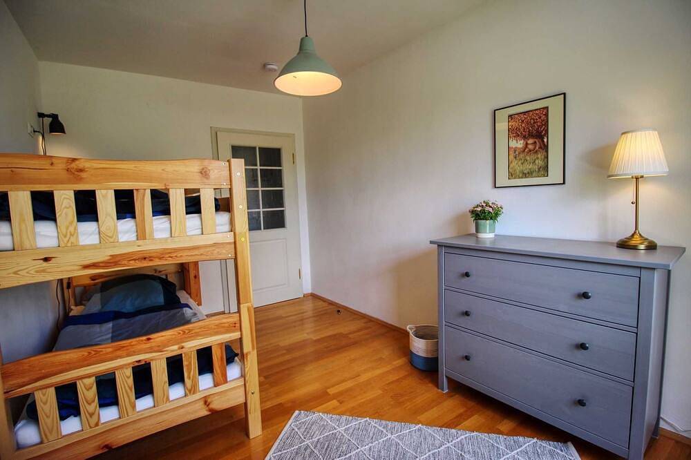 Ganze Wohnung, Wohnung mit Wintergarten im Fischerhaus von 1877 - Ferienhaus Makrele von 1877 in Sundhagen, Stralsund Umland