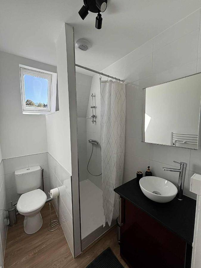 Appartement entier, Appartement moderne proche de l'autoroute in Combronde, Parc naturel régional des Volcans d'Auvergne