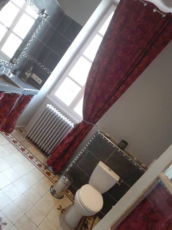 Location de vacances pour 4 personnes, avec piscine ainsi que jardin et bassin pour enfant à Roquemaure - 2