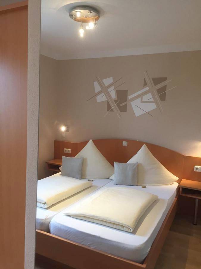 Chambre d’hôte pour 3 personnes, avec jardin à Ingolstadt