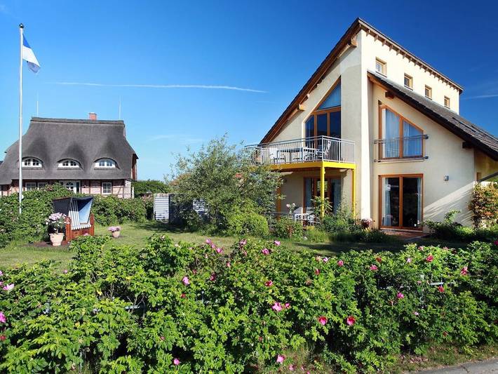 Ferienhaus mit Meerblick für 4 Personen, mit Balkon in Börgerende-Rethwisch