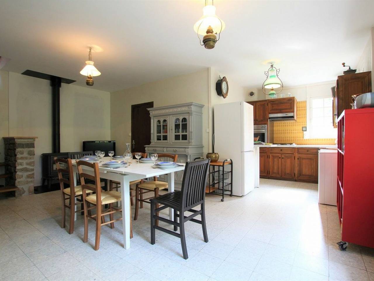 Maison familiale avec terrasse, grand terrain et proche de la rivière - Alleyras, 6 pers. in Alleyras, Haute-Loire