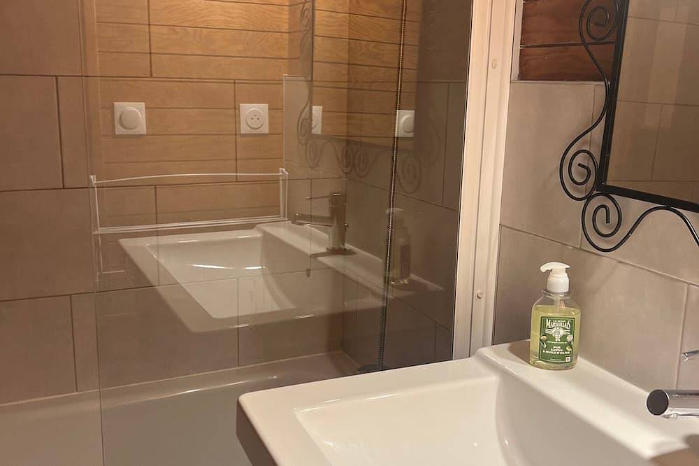 Chalet 3 Habitaciones con Terraza y Parking Gratis in La Joue du Loup, Dévoluy (comuna)