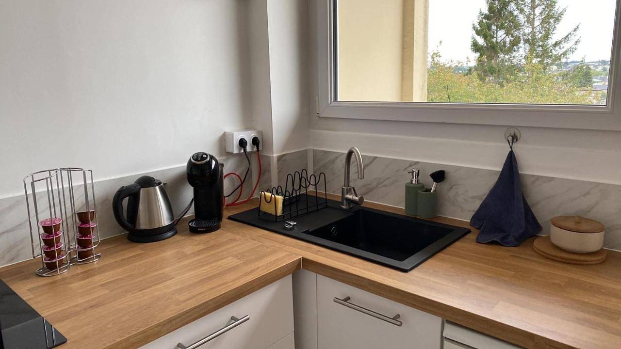 Appartement entier, Bellevue - 35 m2 - parking - 10 min centre-ville in Saint-Lô, Région de Saint-Lô