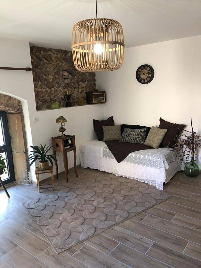 Location de vacances pour 5 personnes, avec piscine ainsi que jardin et terrasse à Lens-Lestang - 2