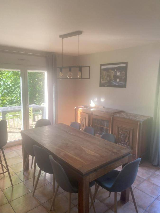 Gîte pour 6 personnes, avec vue et terrasse à Quingey - 2