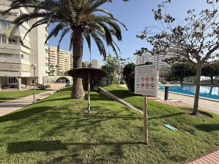 Apartamento vacacional entero, Apartamento soleado con Piscina, jardines y a 5mn de la playa in El Cabo de las Huertas, San Juan Playa (Alicante)