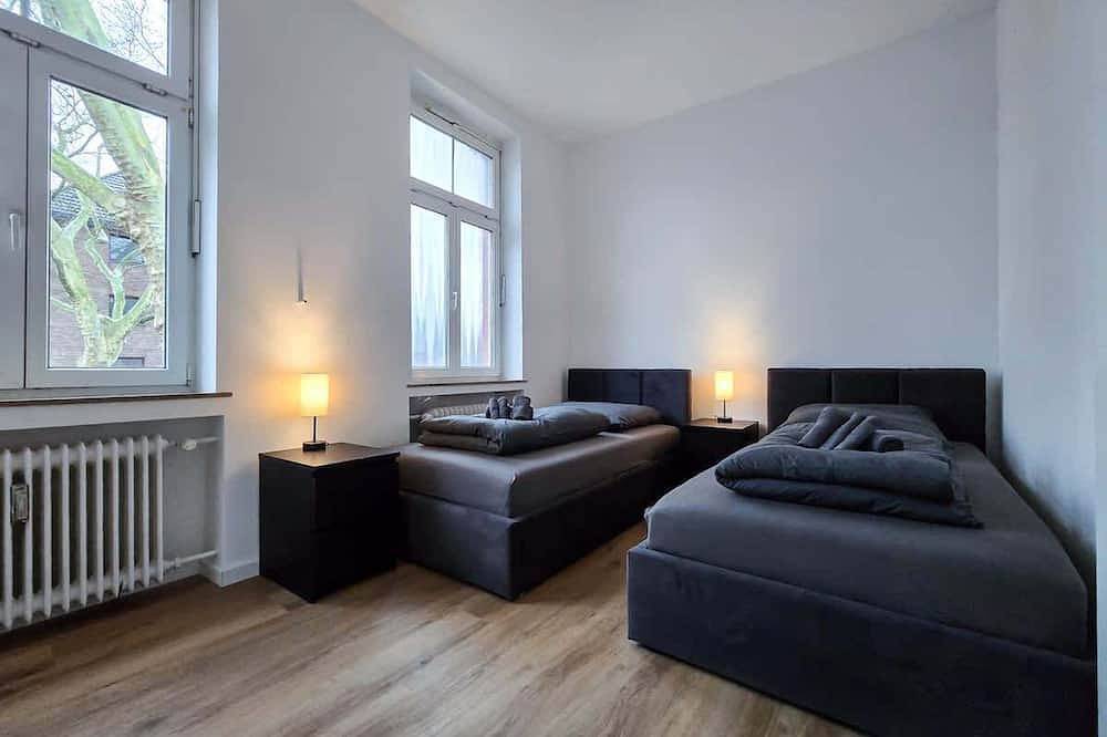 Ganze Wohnung, Alpha Apartments: 2 Sz für 4, ruhige Lage in Krefeld, Niederrhein