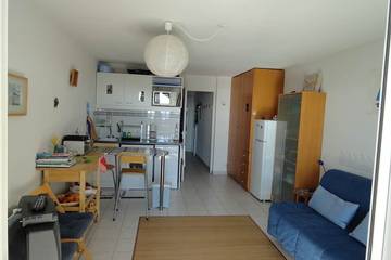 Gîte pour 4 personnes, avec piscine et terrasse dans Plage du pont tournant
