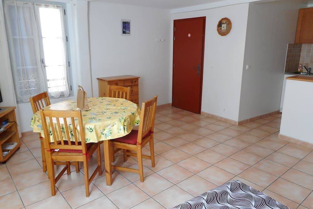 Apartamento entero, Alquiler Estudio en Moustiers Ste Marie in Moustiers-Sainte-Marie, Parc naturel régional du Verdon