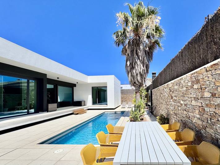 Casa rural para 9 personas, con Terraza y Jardín en Ventalló - 2