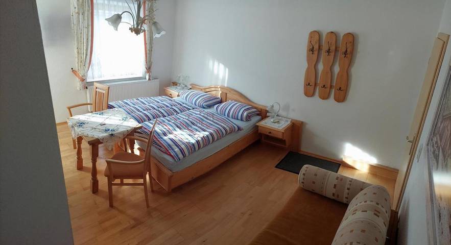 Maison d’hôte pour 2 personnes, avec terrasse ainsi que jardin et vue, animaux acceptés à Garmisch-Partenkirchen