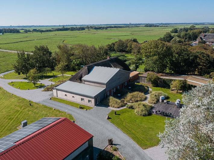 Ferienhaus für 24 Personen, mit Balkon und Terrasse sowie Garten und Sauna in Tating - 4