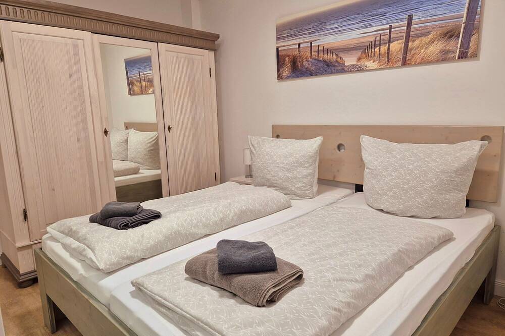 Ganze Wohnung, Ferienwohnung Heimathafen No. 3 - Aurora Vista - Ferienwohnung Heimathafen- Whg. in Hohen Wieschendorf, Hohenkirchen