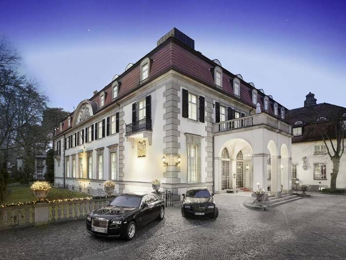 Hotel für 2 Personen, mit Sauna und Garten sowie Pool und Ausblick, mit Haustier in Berlin