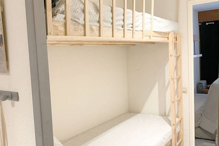 Gîte pour 6 personnes, avec balcon à Mijoux - 2