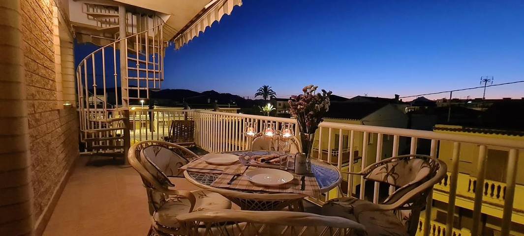 Apartamento para 4 personas, con balcón y vistas en Oliva