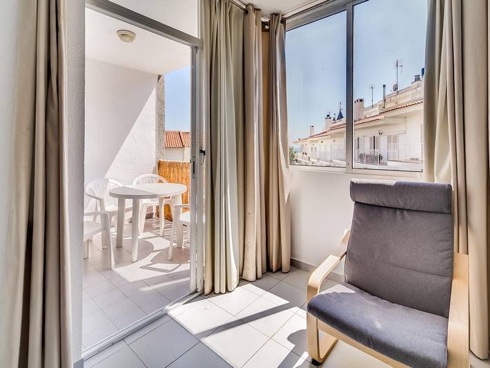 Gîte pour 4 personnes, avec balcon/terrasse et vue sur l’océan, adapté aux familles à Sant Pol de Mar - 3