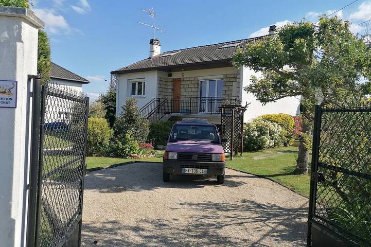 Ferme pour 4 personnes, avec jardin et balcon dans Essonne