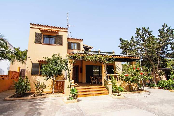 Ferienhaus für 8 Personen, mit Terrasse und Garten auf Formentera