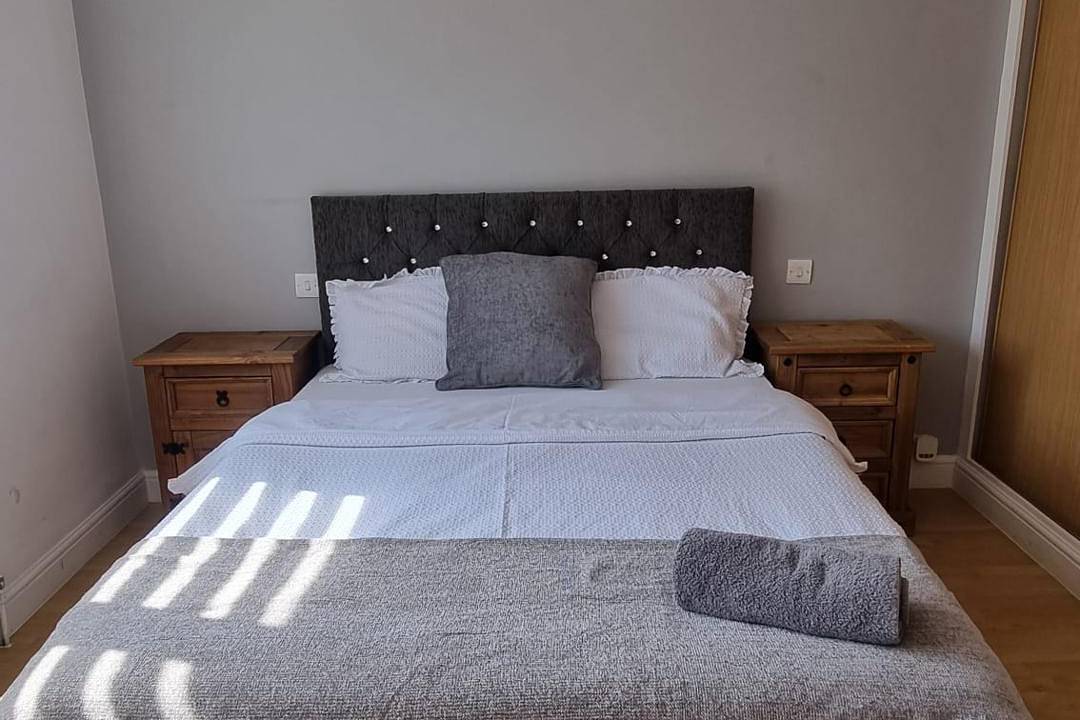 Doncaster Dream House Retreat- Sleeps 9 in South Yorkshire