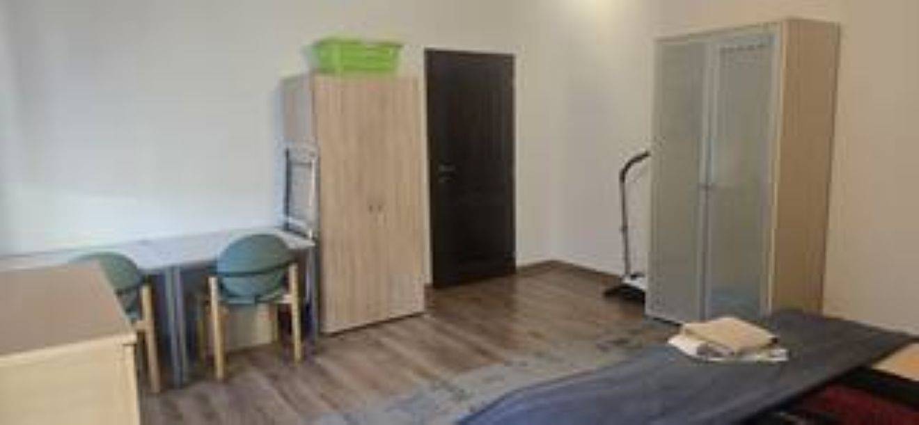 Ganze Ferienwohnung, Schöne Vollausgestattete Gästewohnung Direkt in der Gartenstadt Leuna und nähe Geiseltalsee / 2402 in Leuna, Saale-Unstrut