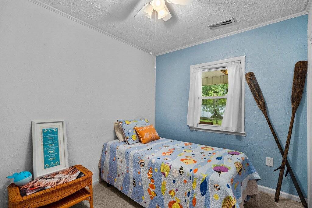 Walk to Beach • Hot Tub • Pool Table • Ideal for Long Stays in Oak Island (NC), Brunswick County