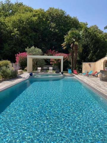 Location de vacances pour 4 personnes, avec piscine ainsi que jardin et terrasse à Bonnetan - 3