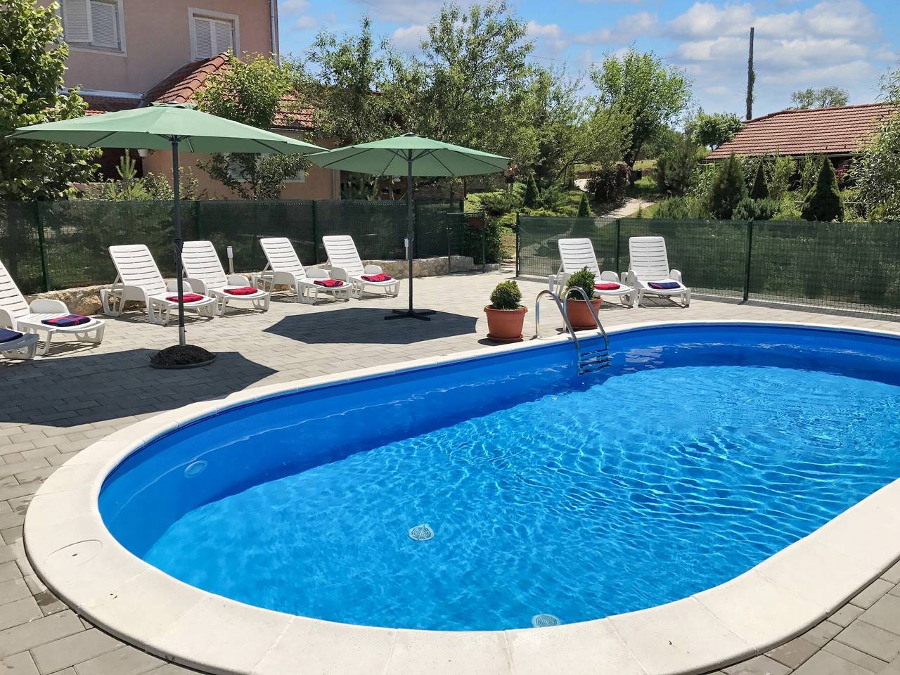 Ganze Wohnung, Charmantes Apartment in Oštarski Stanovi - Terrasse in Karlovac und Umgebung