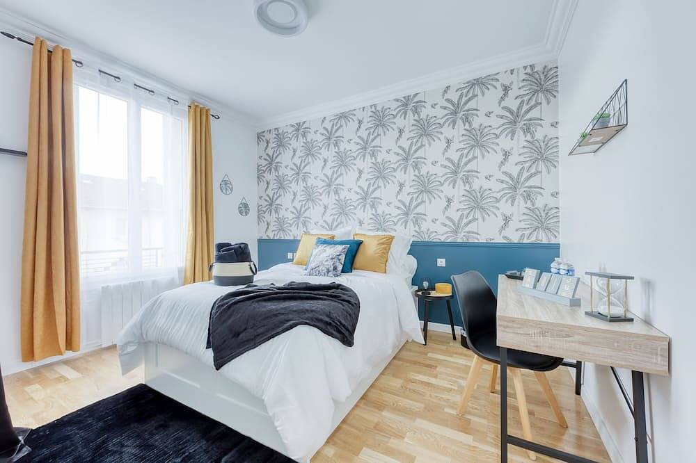 Maison 8 personnes - Métro + gare / Parking privée / Wifi / Aeroport Cdg / in La Courneuve, Seine-Saint-Denis