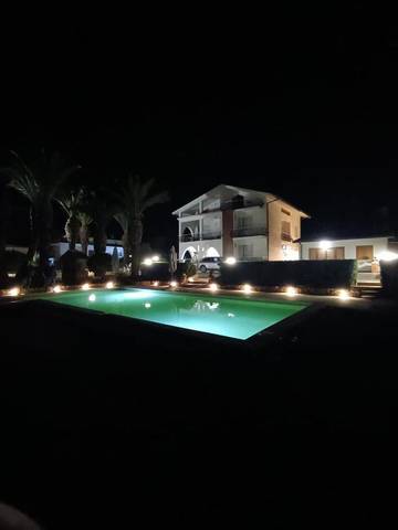 Chambre d’hôte pour 2 personnes, avec vue ainsi que piscine et jardin, animaux acceptés à Salemi
