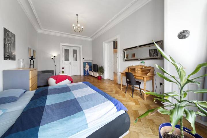Ferienwohnung für 3 Personen, mit Garten in Vinohrady