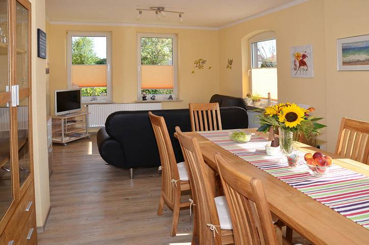 Ferienhaus für 7 Personen, mit Terrasse und Garten in Kellenhusen - 2