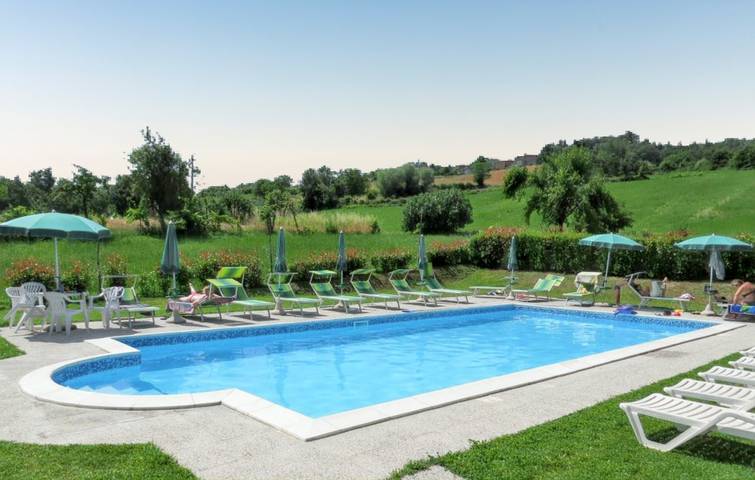 Casa vacanza per 4 persone, con piscina e giardino in Caprese Michelangelo