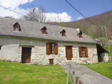 Gîte pour 4 personnes, avec jardin et terrasse à Galey