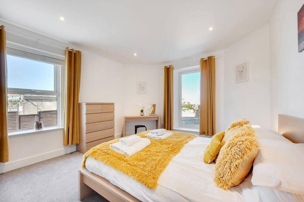 3 Bed in Brixham (oc-sdpira) in Brixham, Torbay