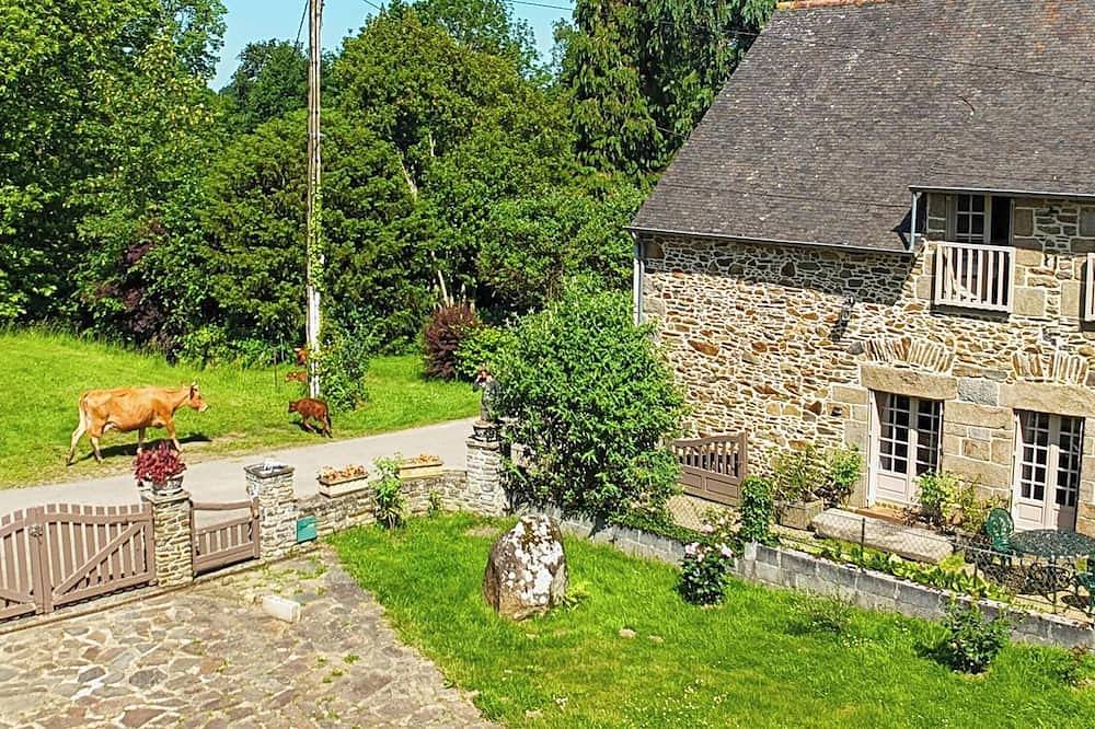 Nice stoned house with garden between Saint Malo & Mont Saint Michel in Baguer-Morvan, Región de Saint-Malo