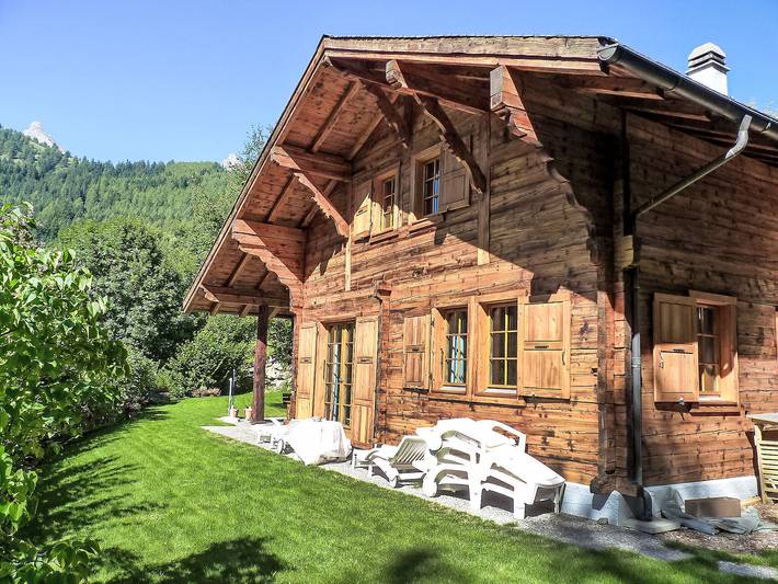 Chalet für 6 Personen, mit Terrasse und Garten in Leytron