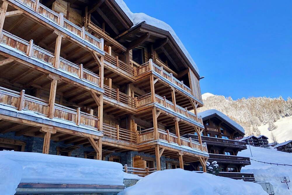 Entire apartment, Adelaide A1 - spacious 2 bedroom family apartment, close to piste and village. in Grimentz, Anniviers
